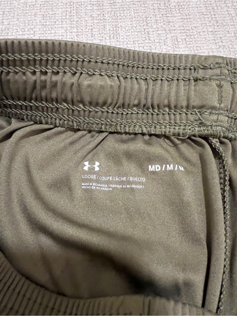 Bundle of 2-Under Armour Men's Athletic Shorts — Olive Green & Gray Size Medium - Picture 4 of 7